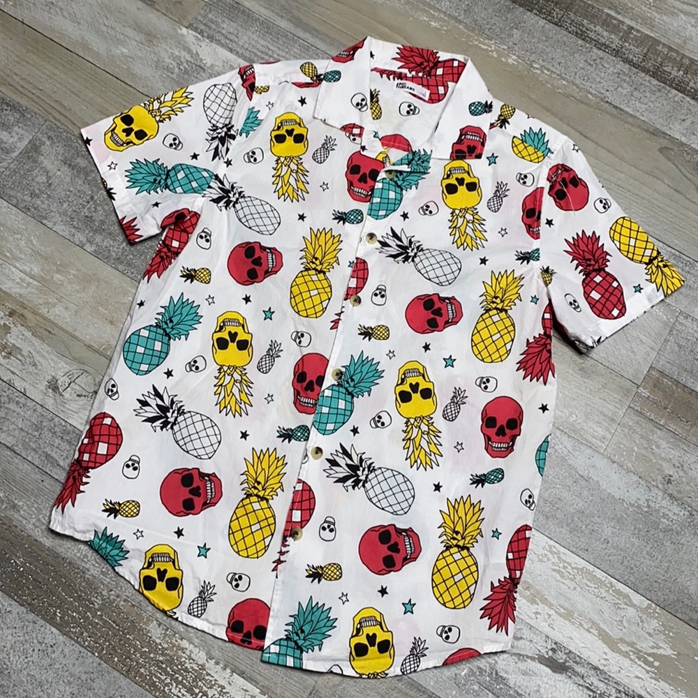 NWOT Kids Skull & Pineapple Button up Collared Top